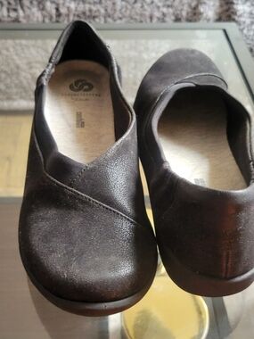 Cloudsteppers by Clarks Black Slip-On Cross-Vamp Flats
